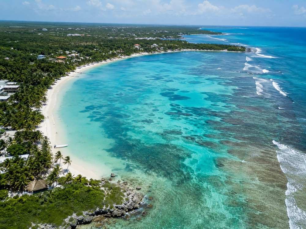 Akumal Beaches Explained: Akumal Bay, Half Moon Bay, and Nearby Coastal Areas